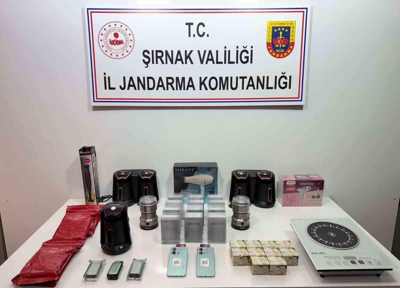 Şırnak’ta jandarmadan kaçakçılık operasyonu: 105 şüpheli yakalandı